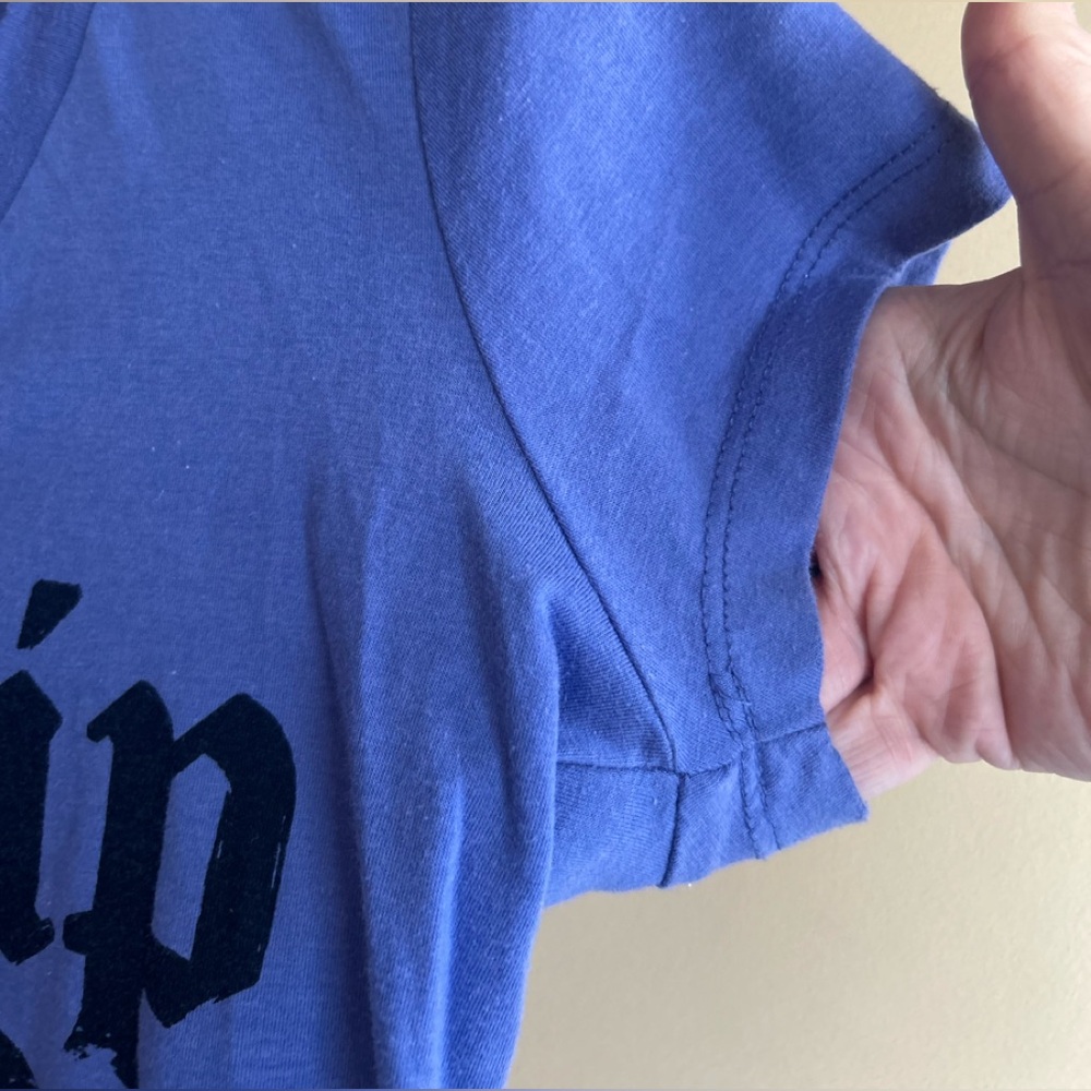 Lucky 7 “gossip sucks” t-shirt - Picture 3 of 12